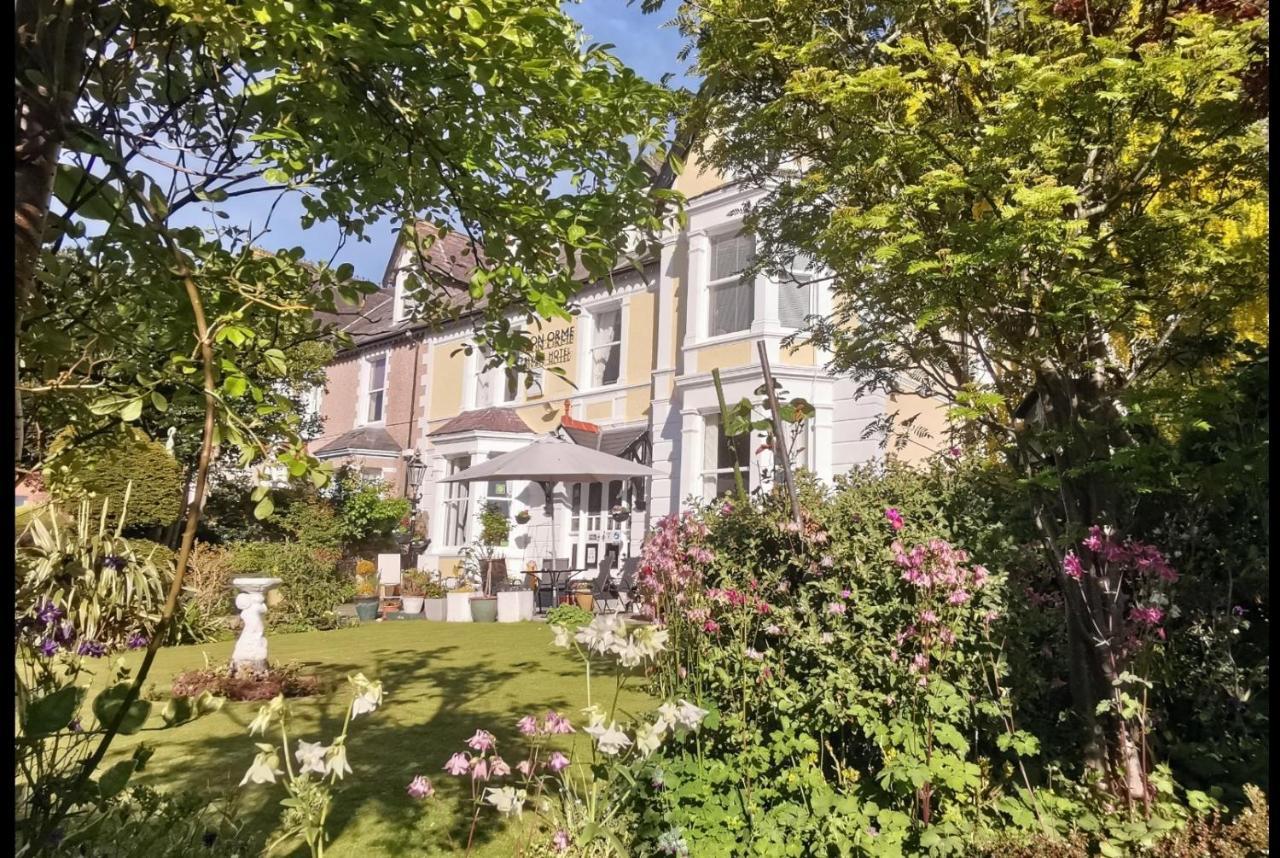 Bron Orme Private Hotel Лландидно Екстер'єр фото