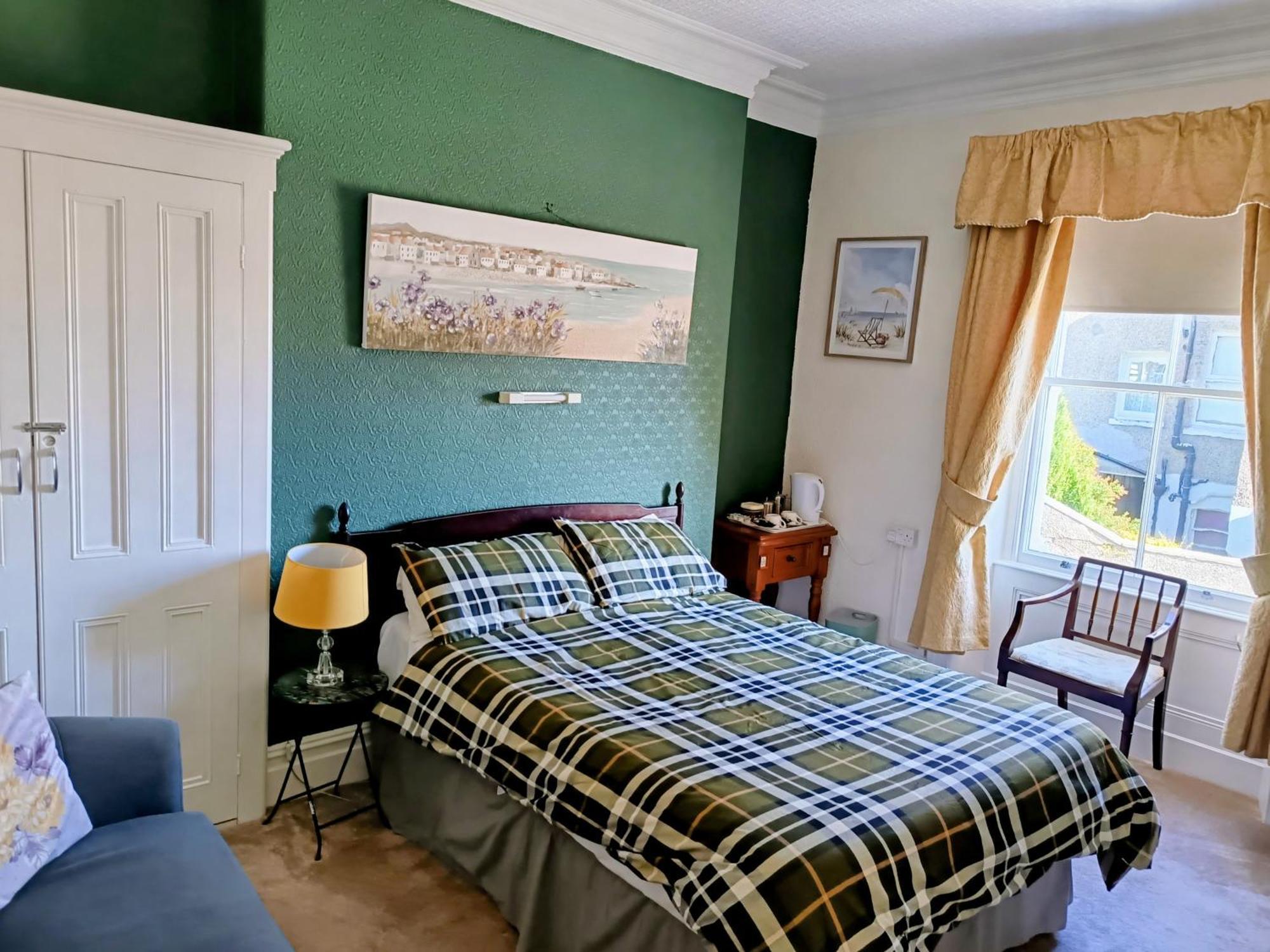Bron Orme Private Hotel Лландидно Екстер'єр фото